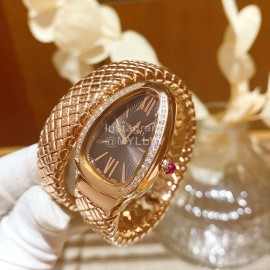 Bvlgari Serpentin Spig Series Fashion Gold Strap Diamond Watch