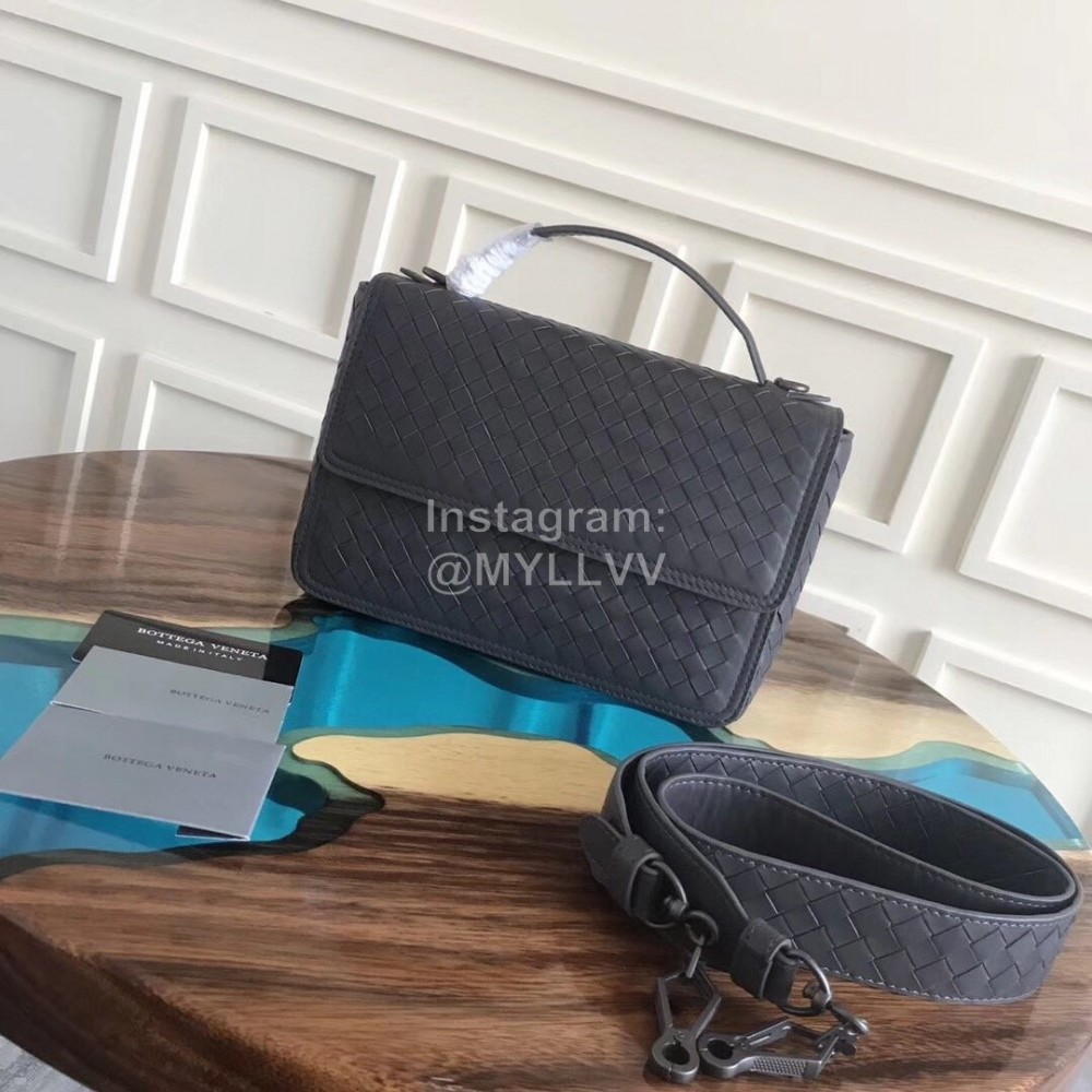 Bottega Veneta Fashion Winter Woven Leather Handbag Gray