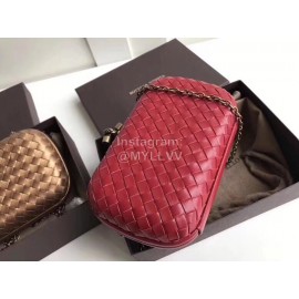 Bottega Veneta Sheepskin Woven Antique Hand Bag Red