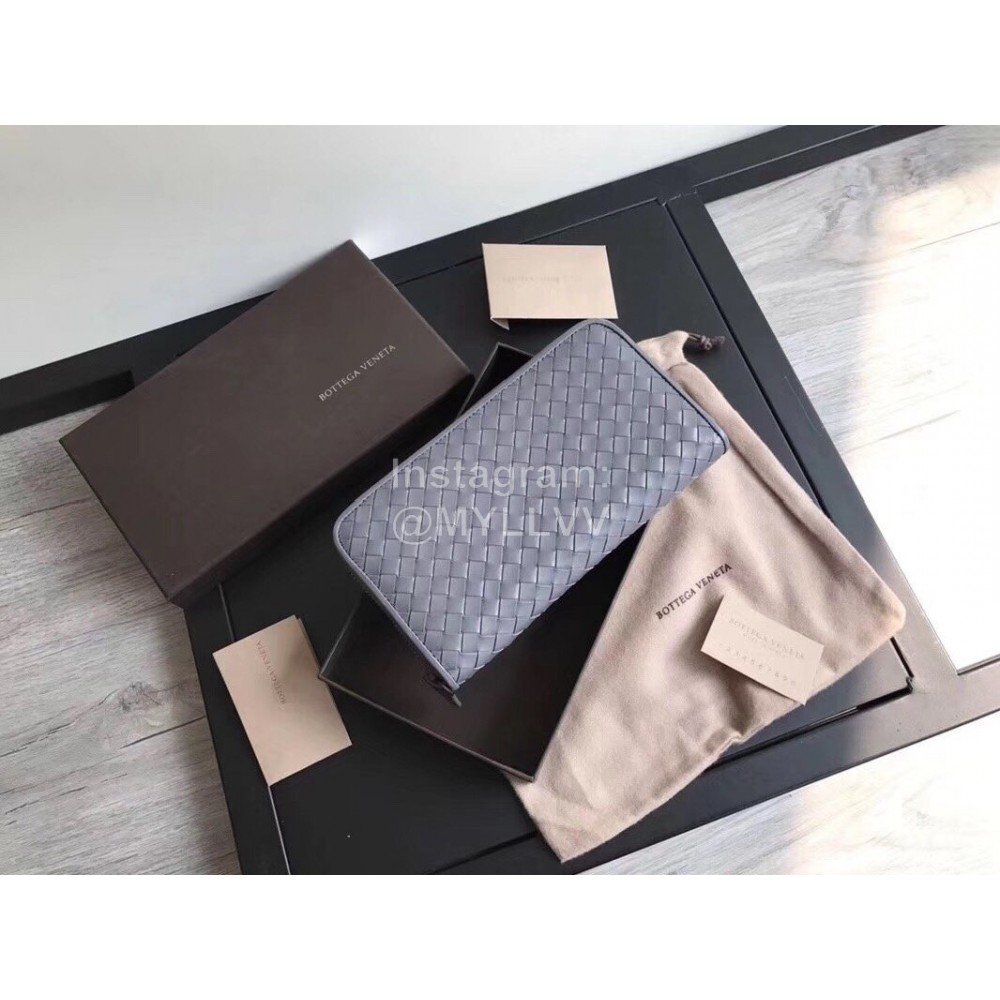 Bottega Veneta Classic Long Soft Leather Zipper Wallet Gray 114076