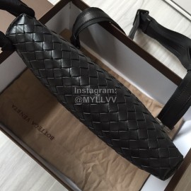 Bottega Veneta New Small Woven Cowhide Messenger Bag For Men