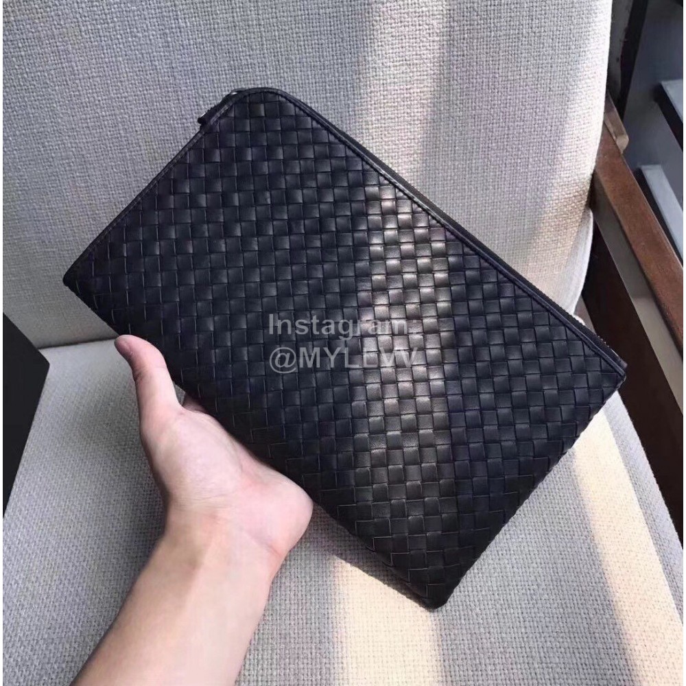 Bottega Veneta Leather Woven New Hand Bag 301209