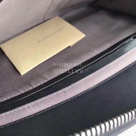 Bottega Veneta Leather Woven New Hand Bag 301209