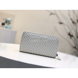 Bottega Veneta Butterfly Design Small Sheepskin Woven Long Zipper Wallet White 114076