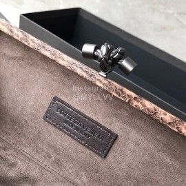 Bottega Veneta Fashionable Cowhide Knitting Party Bag Coffee