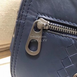 Bottega Veneta Fashionable Cowhide Chest Bag Waist Bag Blue