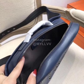 Bottega Veneta Fashionable Cowhide Chest Bag Waist Bag Blue