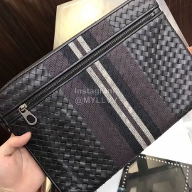 Bottega Veneta Fashion Woven Leather Handbag For Men Black