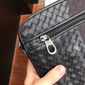 Bottega Veneta Fashion Woven Leather Handbag For Men Black