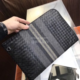 Bottega Veneta New Woven Leather Handbag For Men