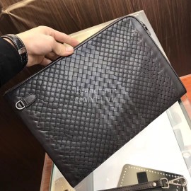 Bottega Veneta Fashion Gray Woven Leather Handbag For Men