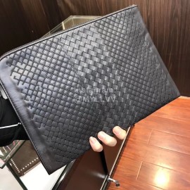 Bottega Veneta Fashion Gray Woven Leather Handbag For Men