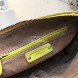 Bottega Veneta Fashionable Sheepskin Woven Messenger Bag Yellow