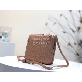 Bottega Veneta Fashion Sheepskin Woven Messenger Bag Pink