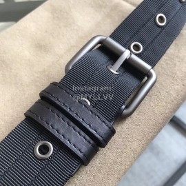 Bottega Veneta Fashionable Calfskin Plaid Waist Bag