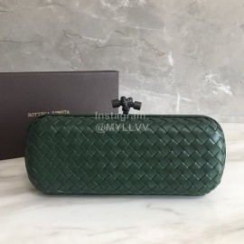 Bottega Veneta Fashionable Sheepskin Woven Hand Bag For Women Green