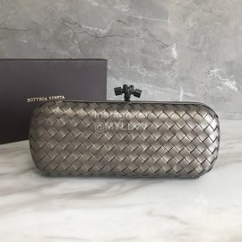 Bottega Veneta Fashionable Sheepskin Woven Hand Bag For Women