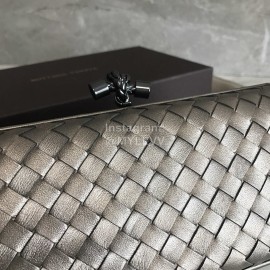 Bottega Veneta Fashionable Sheepskin Woven Hand Bag For Women