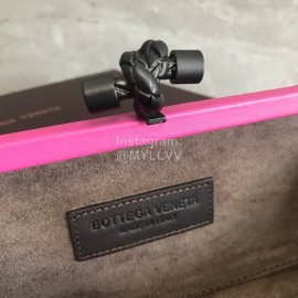 Bottega Veneta Fashionable Sheepskin Woven Hand Bag For Women Rose Red