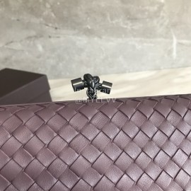 Bottega Veneta Fashionable Sheepskin Woven Hand Bag For Women Purple