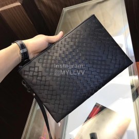 Bottega Veneta Leather Woven Handbag For Men