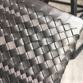 Bottega Veneta New Classic Woven Hand Bag Black