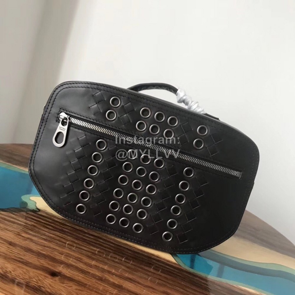 Bottega Veneta Fashion Top Leather Waist Bag Black