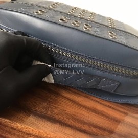 Bottega Veneta Fashion Top Leather Waist Bag Dark Blue