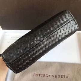 Bottega Veneta Fashion Black Leather Woven Soft Hand Bag