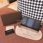 Bottega Veneta Fashion Color Matching Woven Cowhide Wallet Blue