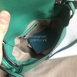 Bottega Veneta Fashionable Lambskin Woven Messenger Bag For Women Green