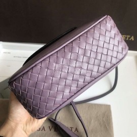 Bottega Veneta Fashionable Lambskin Woven Messenger Bag For Women Purple