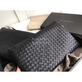 Bottega Veneta Simple Cowhide Woven Zipper Handbag For Men 301204