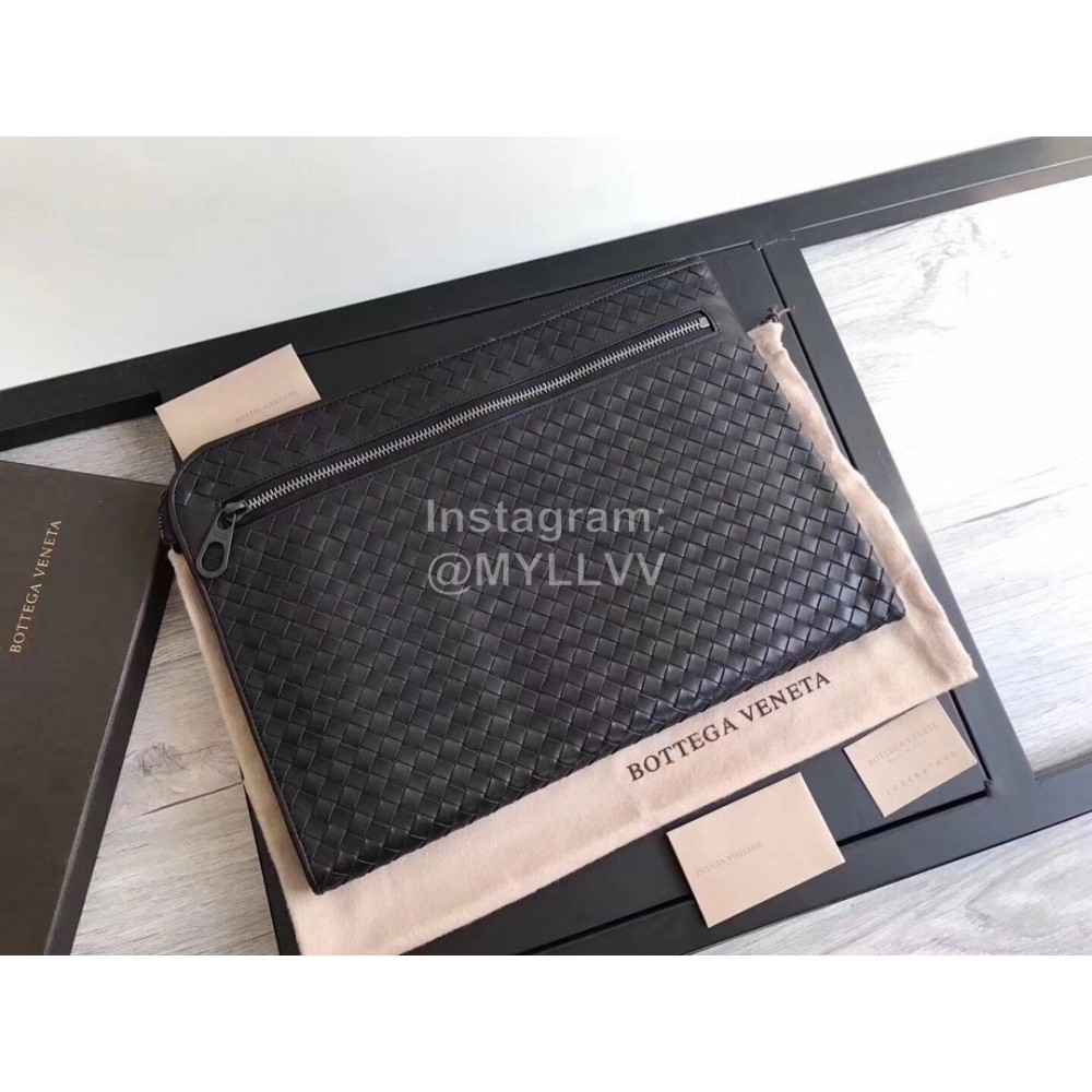 Bottega Veneta Simple Cowhide Woven Zipper Handbag For Men 406021