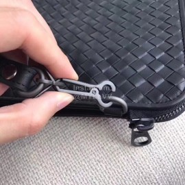 Bottega Veneta Simple Cowhide Woven Zipper Handbag For Men 493190