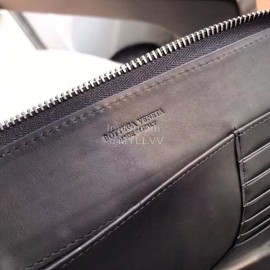 Bottega Veneta Simple Cowhide Woven Zipper Handbag For Men 493190