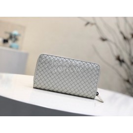 Bottega Veneta Fashionable Lambskin Knitted Butterfly Zipper Purse White 114078