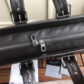 Bottega Veneta New Woven Black Leather Leisure Handbag For Men