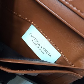 Bottega Veneta Fashion Woven Cowhide Long Folding Suit Clip Brown