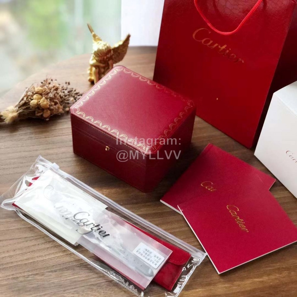 Ballon Blanc De Cartier Leather Strap Watch Gray