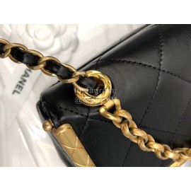 Chanel 2020 Kiss Lock Bag Lambskin Clip Chain Bag Medium As1886