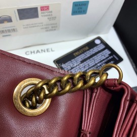 Chanel Classic And Practical Flip Chain Bag Claret 77098