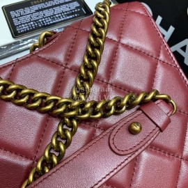 Chanel Classic And Practical Flip Chain Bag Claret 77098