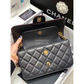 Chanel Classic And Practical Flap Chain Bag Black 77098