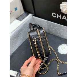 Chanel 2020 Gr Sheepskin Cosmetic Bag Black Small As1785