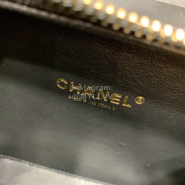 Chanel 2020 Gr Sheepskin Cosmetic Bag Black Small As1785