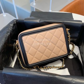 Chanel Chanel Square Mini Makeup Small Square Bag Small Particles Caviar Cowhide Without Portable Nude Color 94452