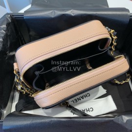 Chanel Chanel Square Mini Makeup Small Square Bag Small Particles Caviar Cowhide Without Portable Nude Color 94452