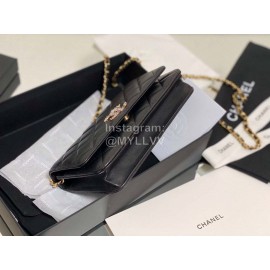 Chanel Calf Classic Flap Crossbody Chain Bag Black