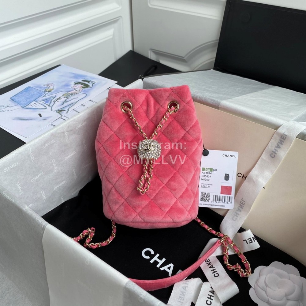 Chanel Winter New Plaid Velvet Chain Crossbody Bucket Bag Pink